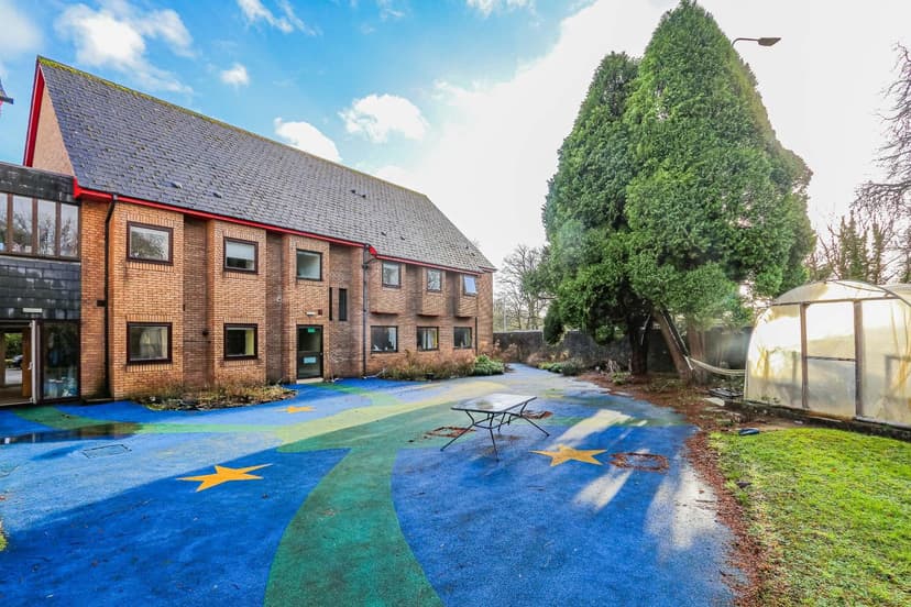 Room F04, St Paul, Newman Hall Colum Road - Image 20