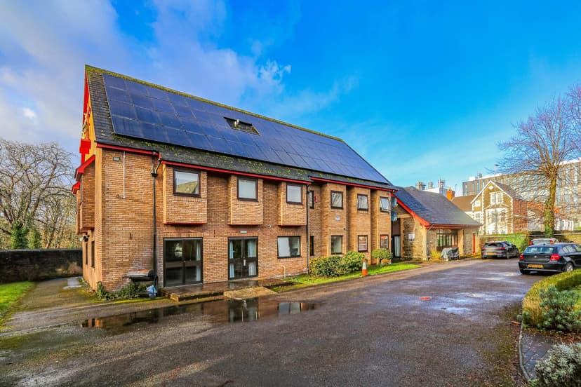 Room F19, St. Gabriel, Newman Hall Colum Road - Image 20