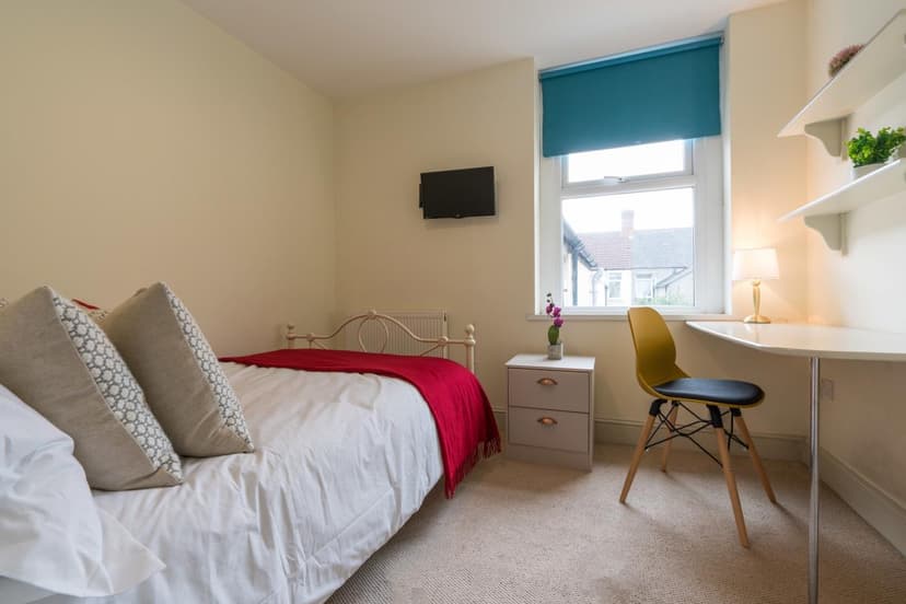 22 Glenroy Street - Image 10