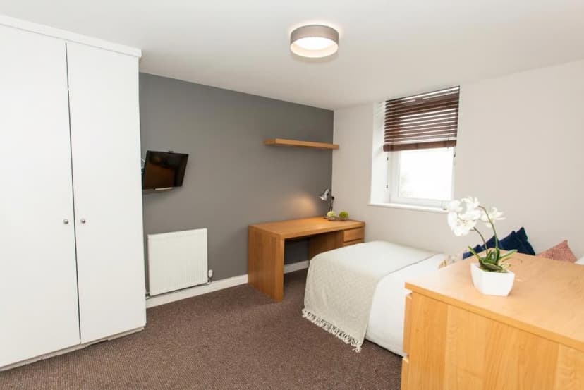 84 Bedford Street - Image 5