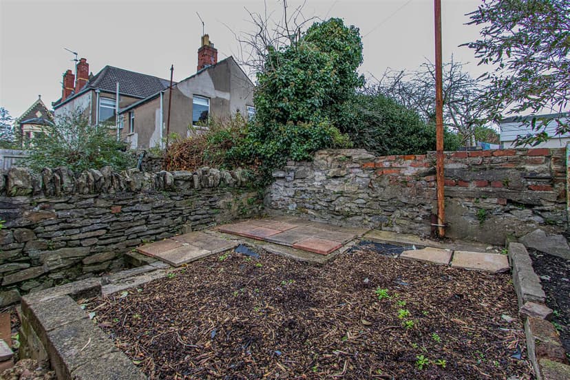123 Moy Road - Image 16