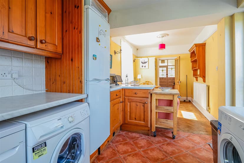 10 Windermere Avenue - Image 5