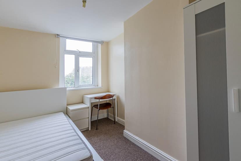 123 Moy Road - Image 8