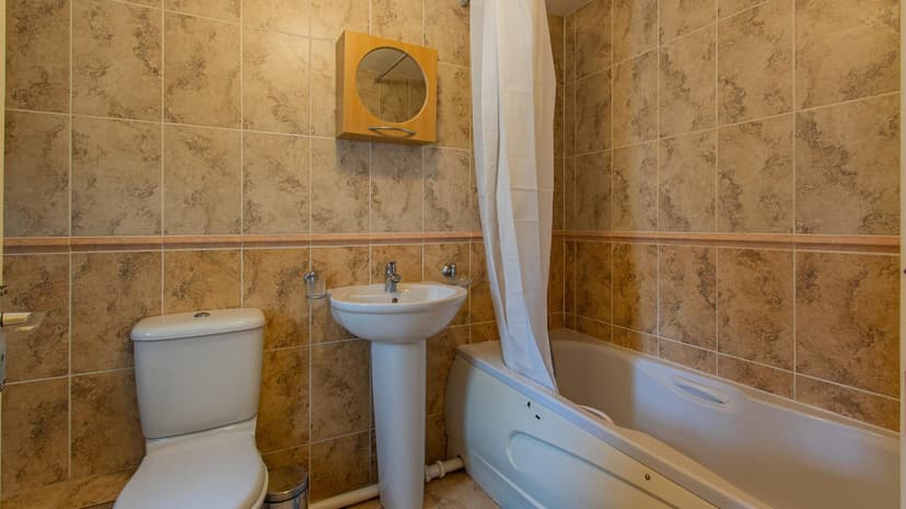 2, 27 Minister Street - Image 7