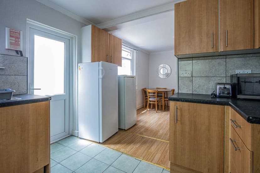 100 Malefant Street - Image 3