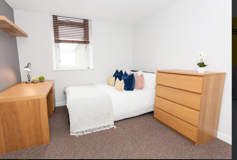 84 Bedford Street - Image 6