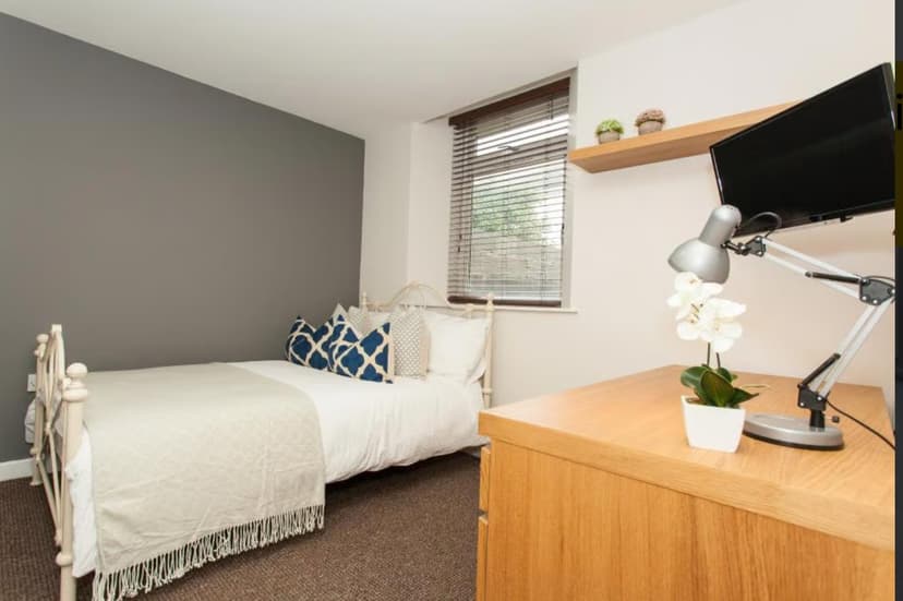 84 Bedford Street - Image 11