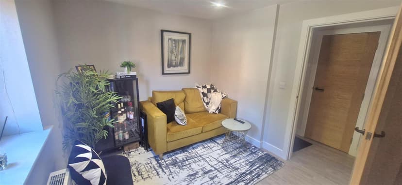 266 Derby Road - Image 2