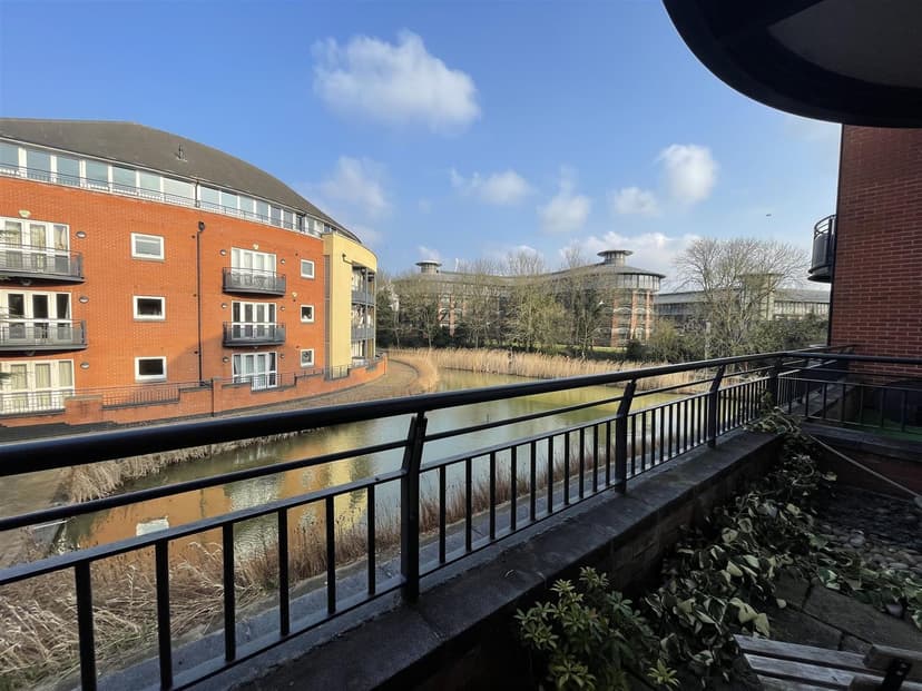 25 Park Wharf Haslam Street - Image 11