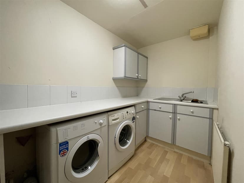 6 Kenilworth Court Kenilworth Road - Image 8