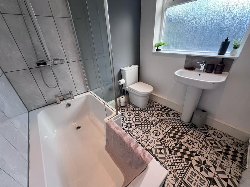 Flat 1, 59 Crosby Road - Image 21