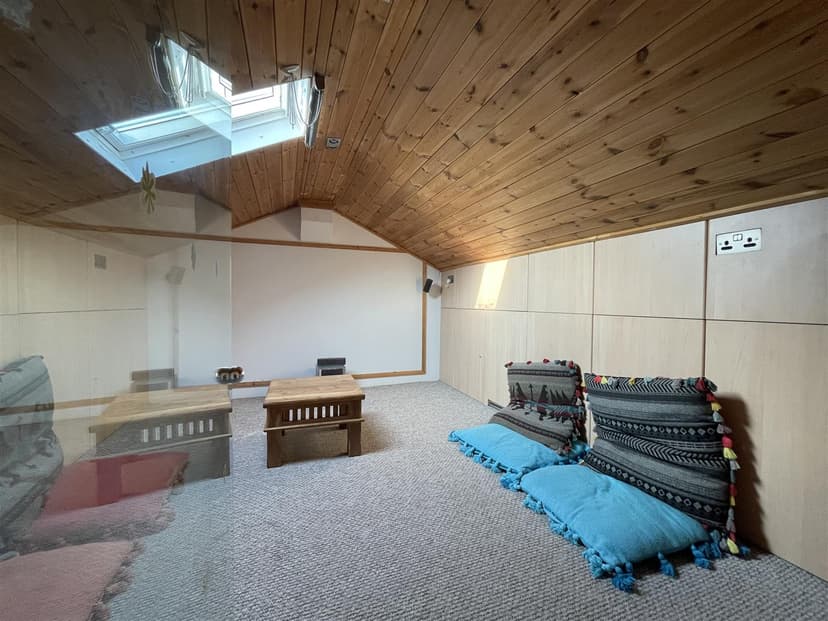 25 Park Wharf Haslam Street - Image 20