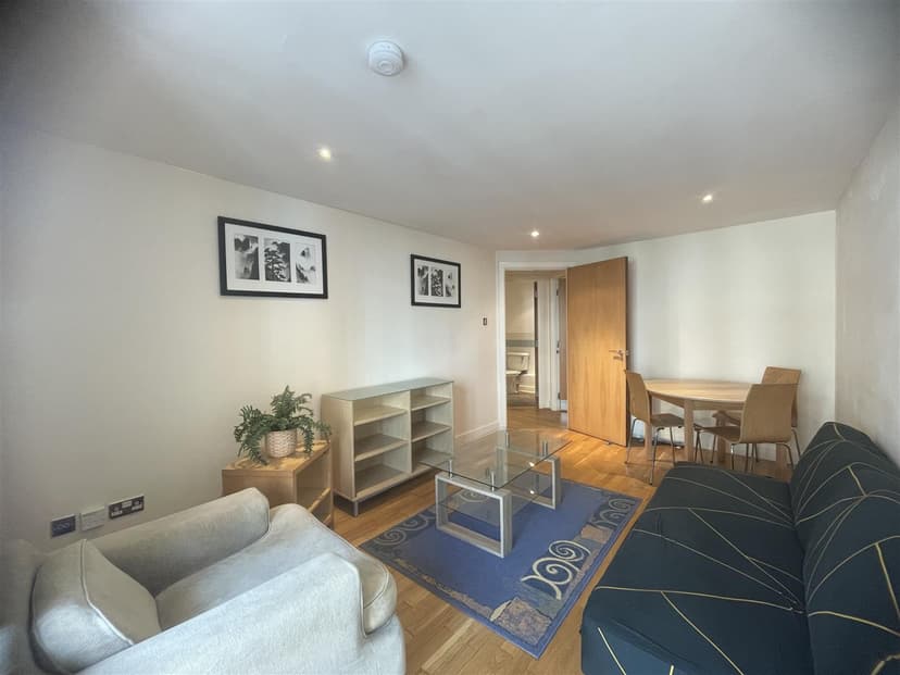 115 Ropewalk Court - Image 1