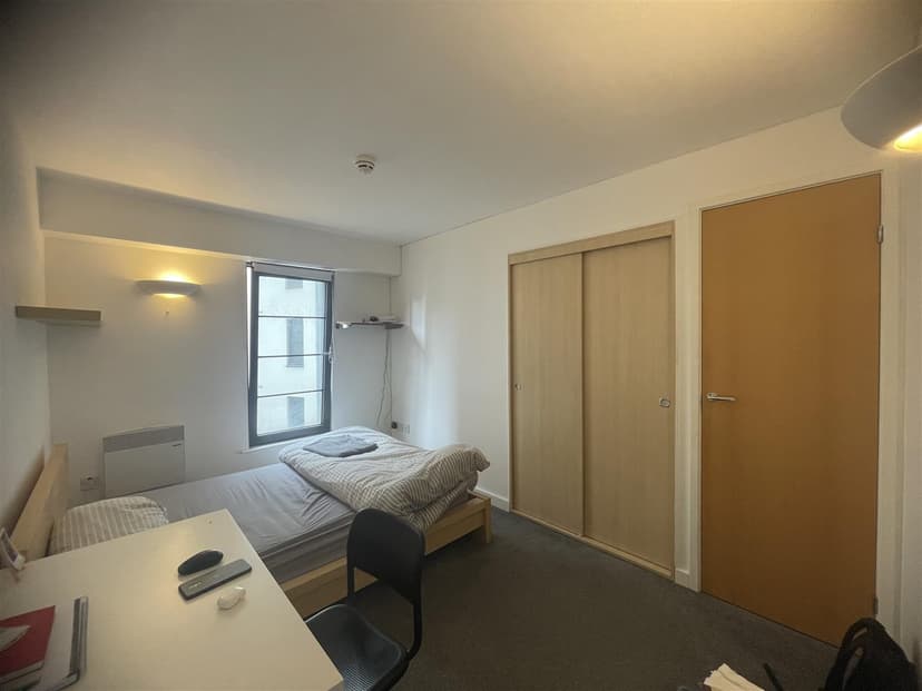 40 Park West - Image 8