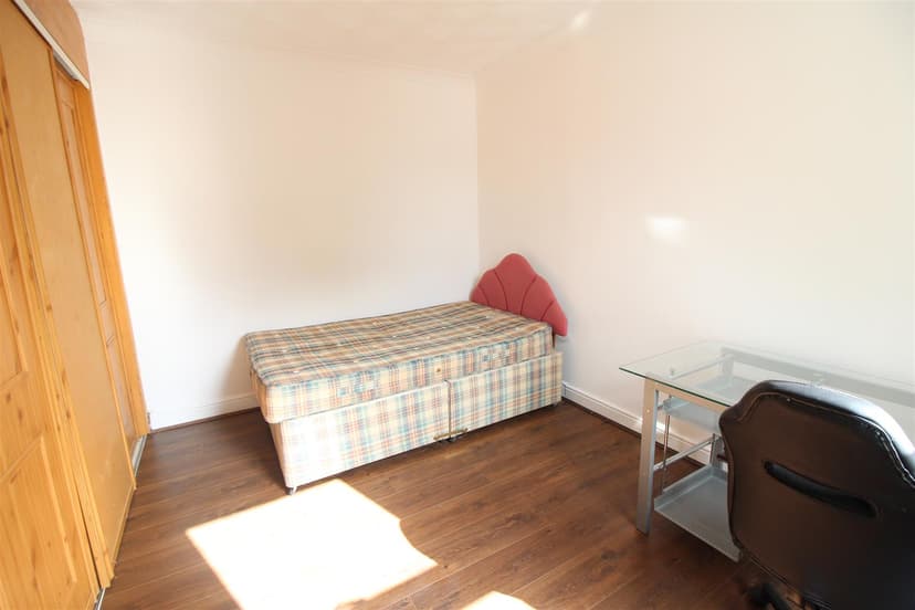 130 Harrington Drive - Image 9