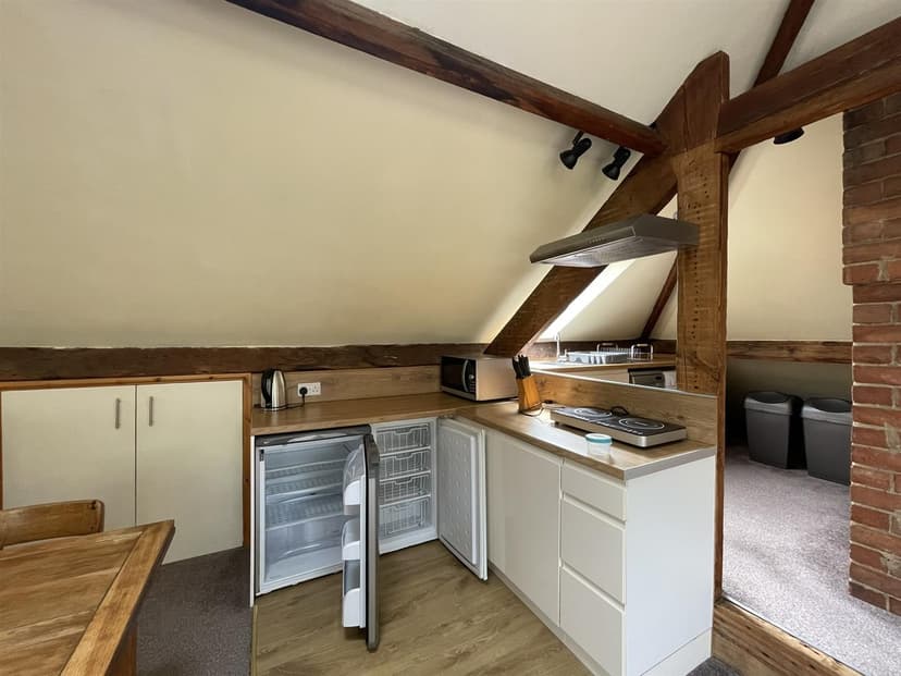 26 Addison Street - Image 8