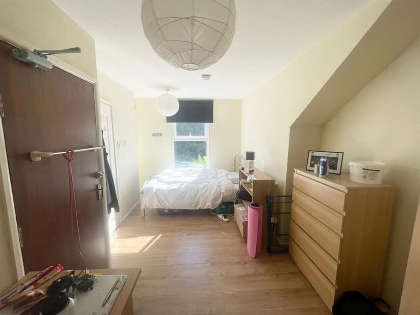 45 Beeston Road - Image 9