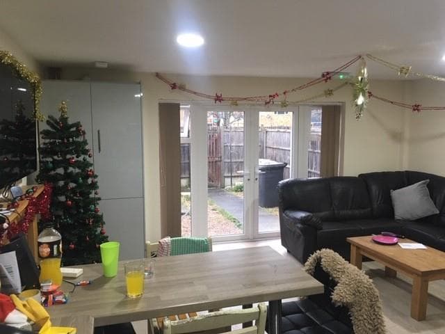 2 Saxton Close - Image 10