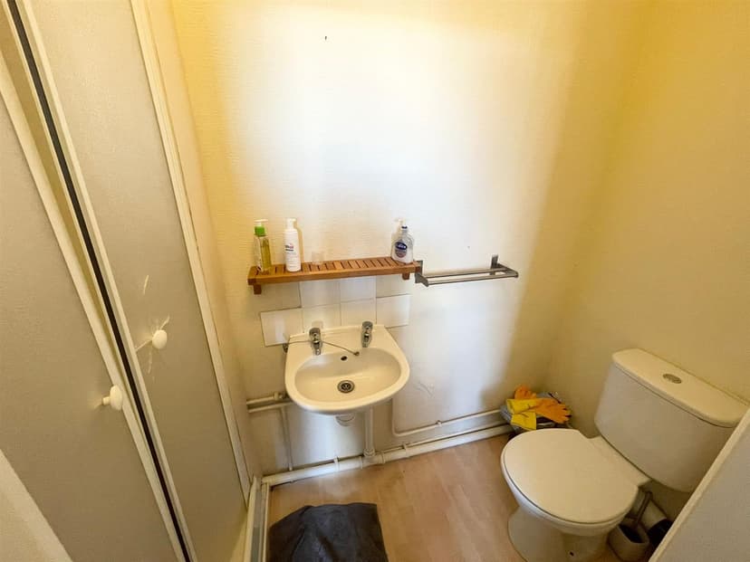 45 Beeston Road - Image 8