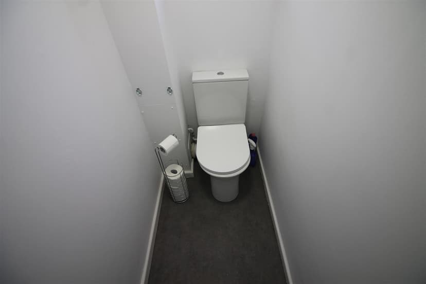 43 Holtdale Road - Image 9