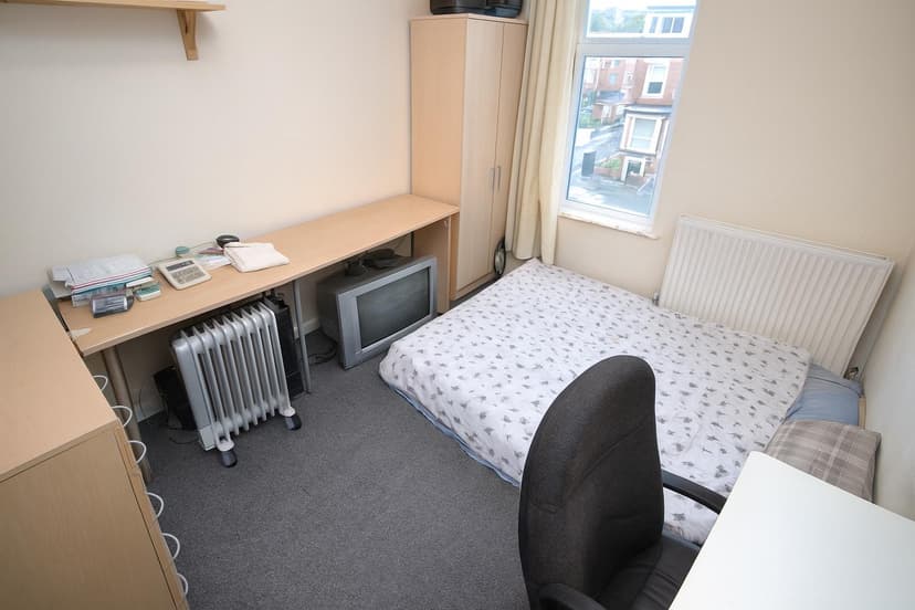 6 Wrangthorn Terrace - Image 3