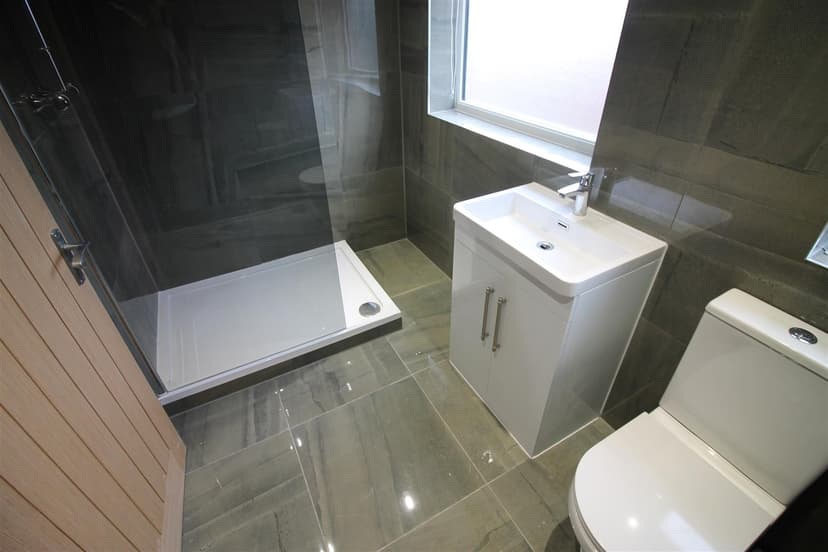 43 St. Johns Close - Image 6