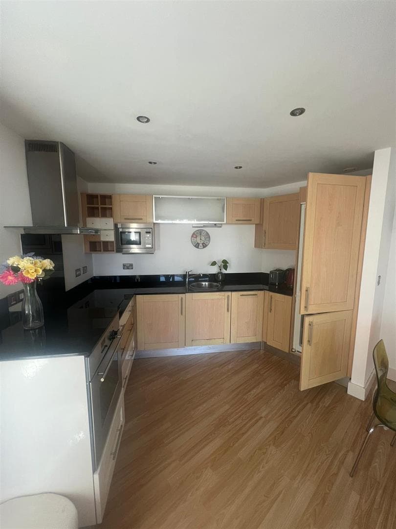 Flat 154, Mackenzie House Chadwick Street, Hunslet - Image 6