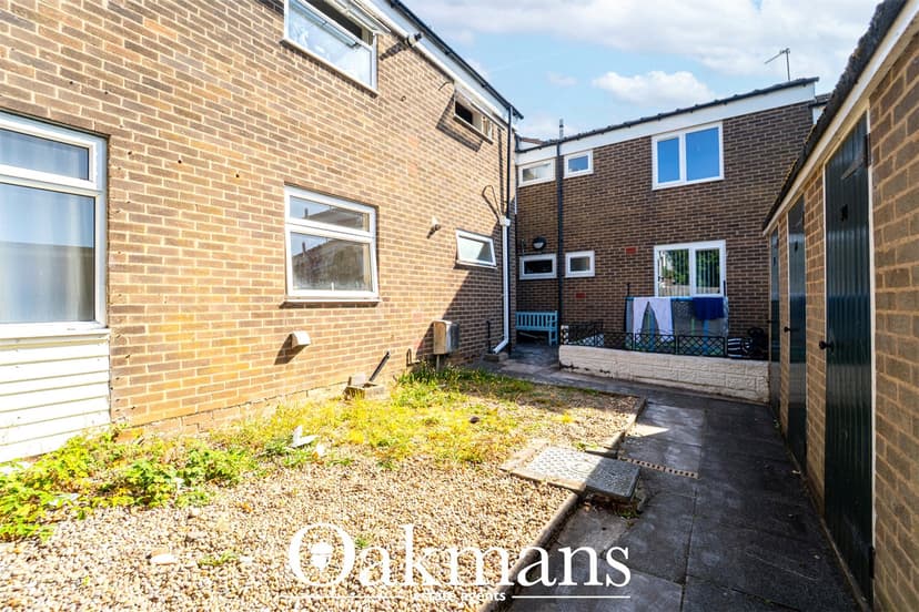 30, Roman Way - Image 2