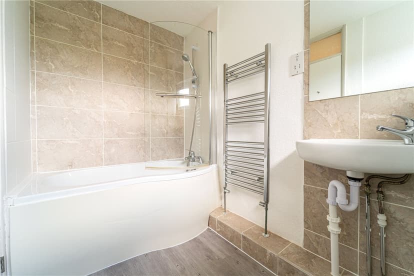 37, Leahurst Crescent - Image 7