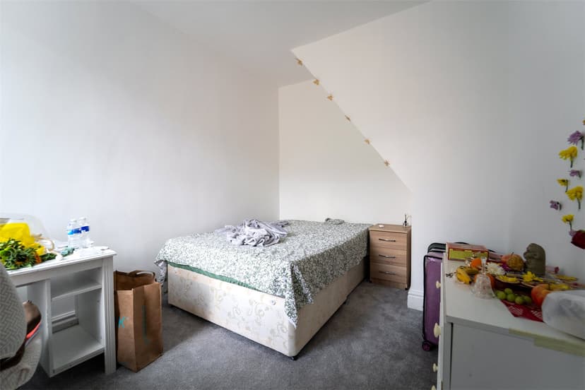 271, Warwards Lane - Image 16