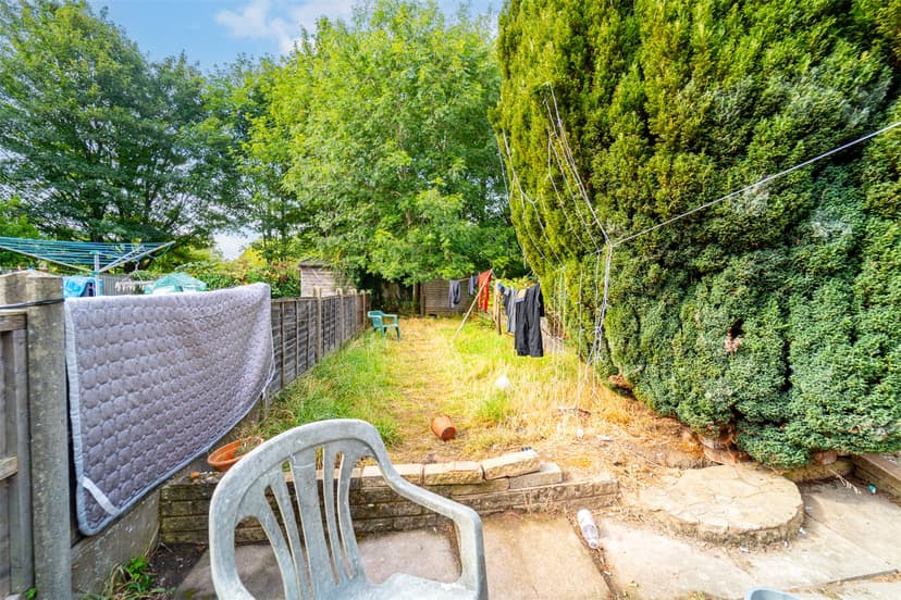 271, Warwards Lane - Image 2