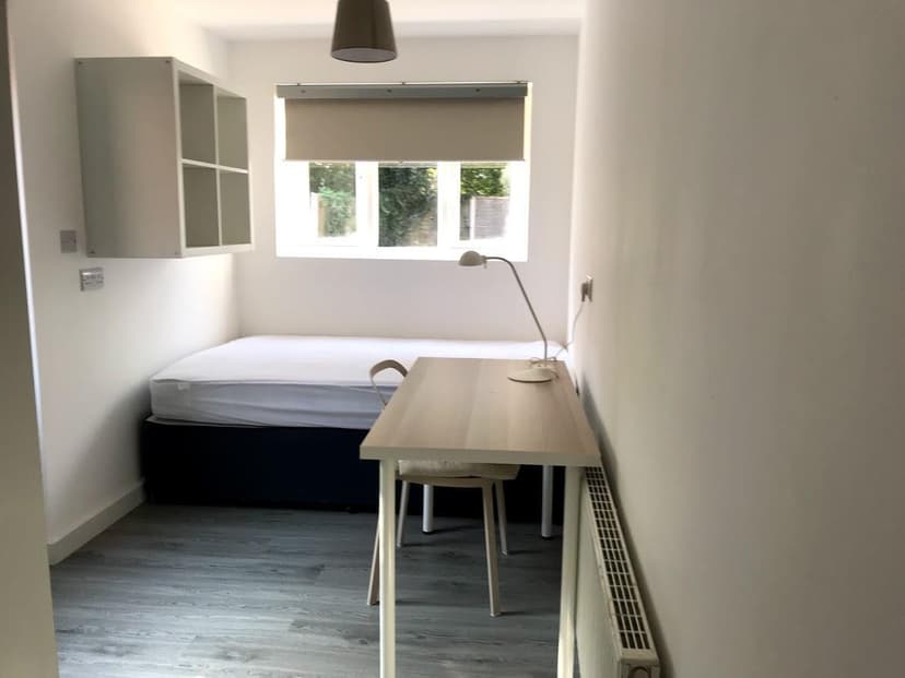 Alton Road - Image 8