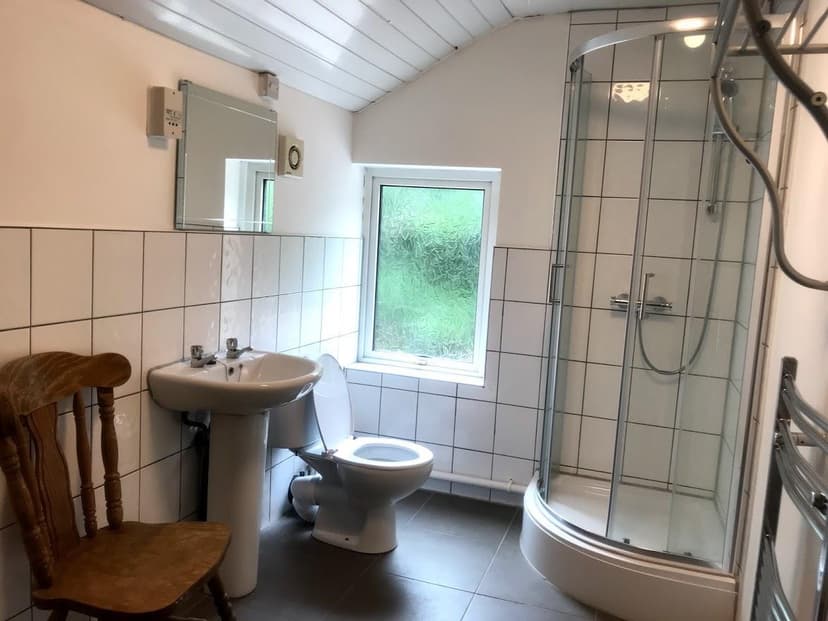 Alton Road - Image 4