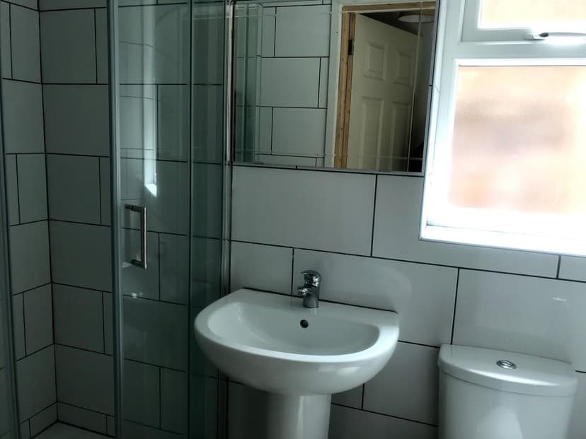 Alton Road - Image 2