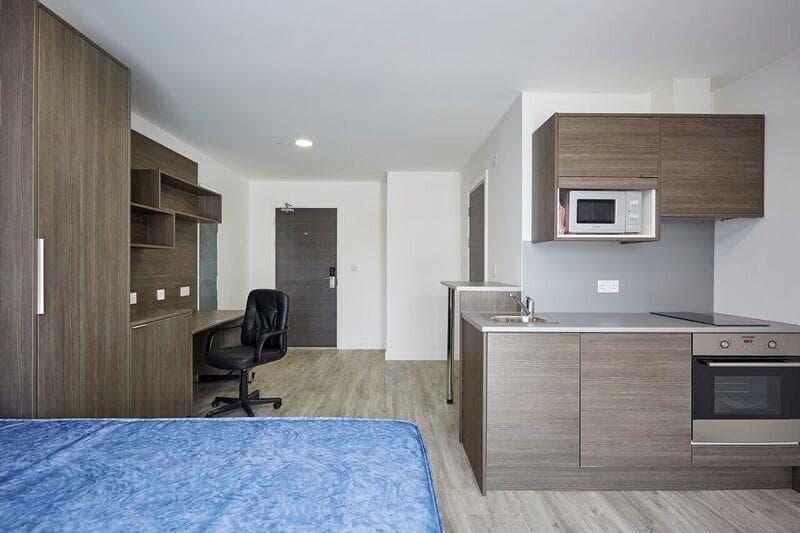 QED, Studio 14, Frederick Road - Image 2