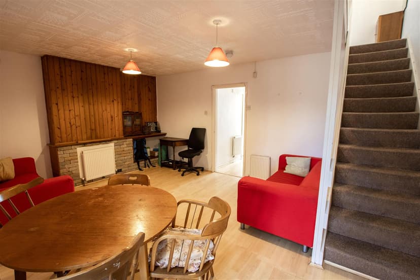 Lodge Hill Road - Image 11