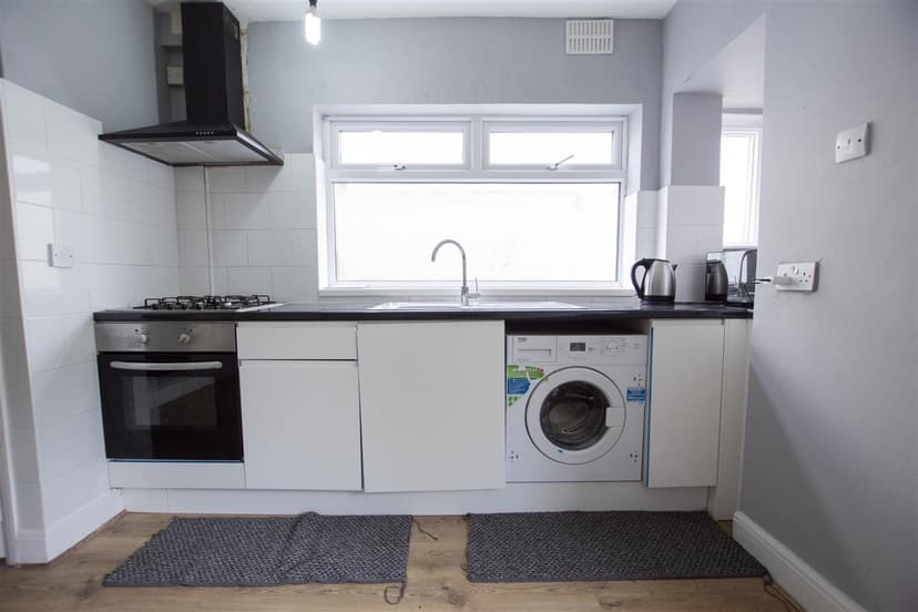 Reservoir Road - Image 5