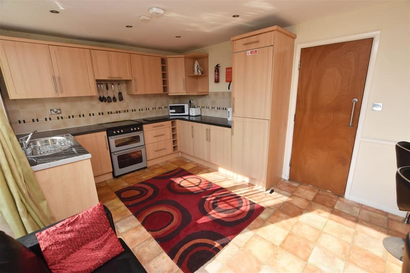 Coxwell Gardens - Image 14