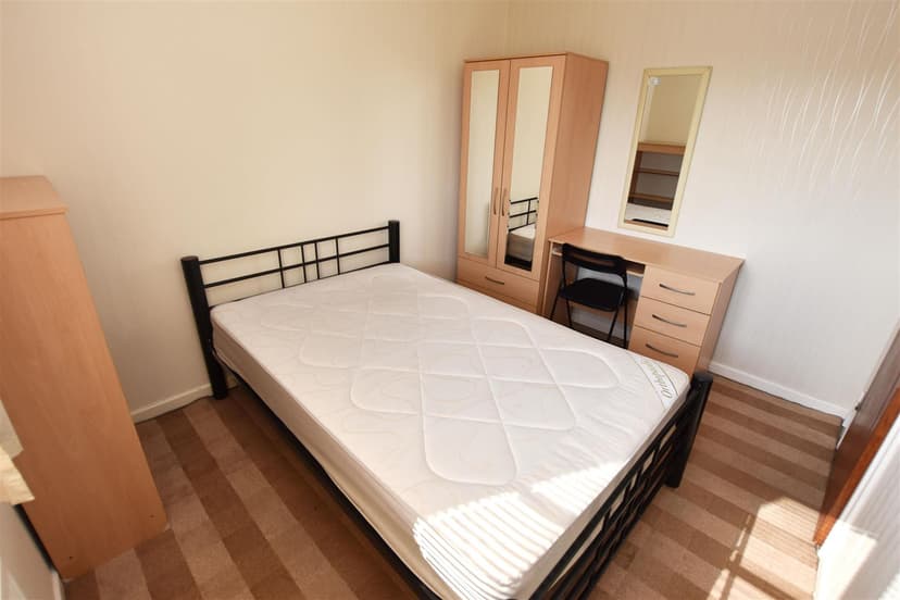 Coxwell Gardens - Image 8