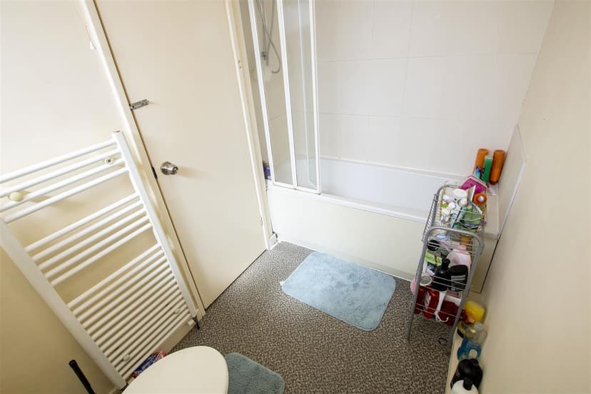 Sir Harrys Road - Image 6