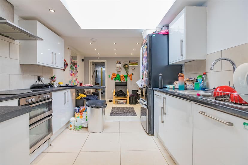 George Road - Image 7