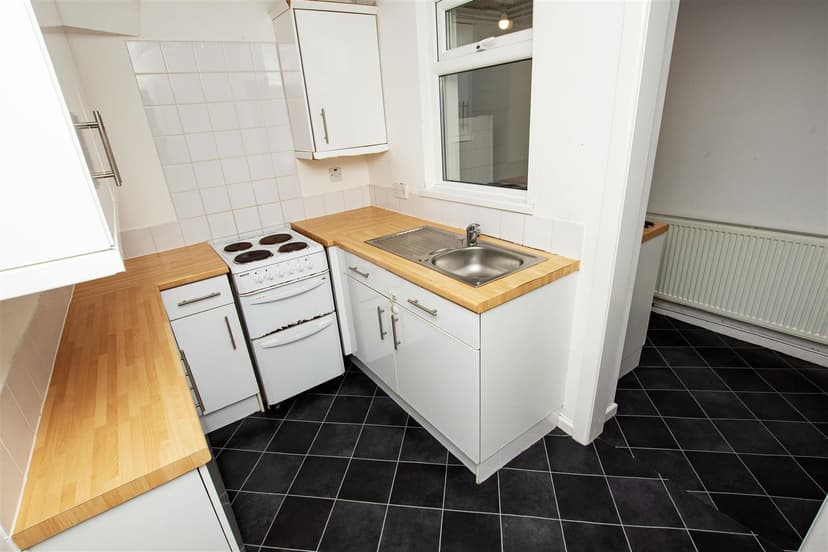 Winnie Road - Image 12