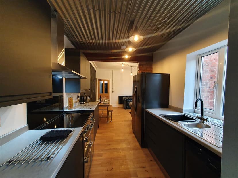 2, Eldon Road - Image 12