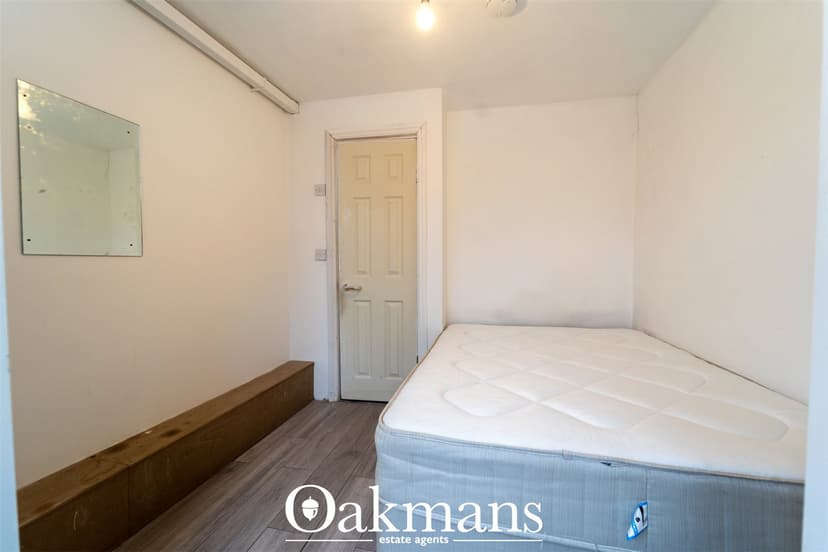 5, Croydon Road - Image 20