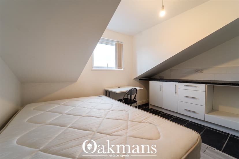 5, Croydon Road - Image 8