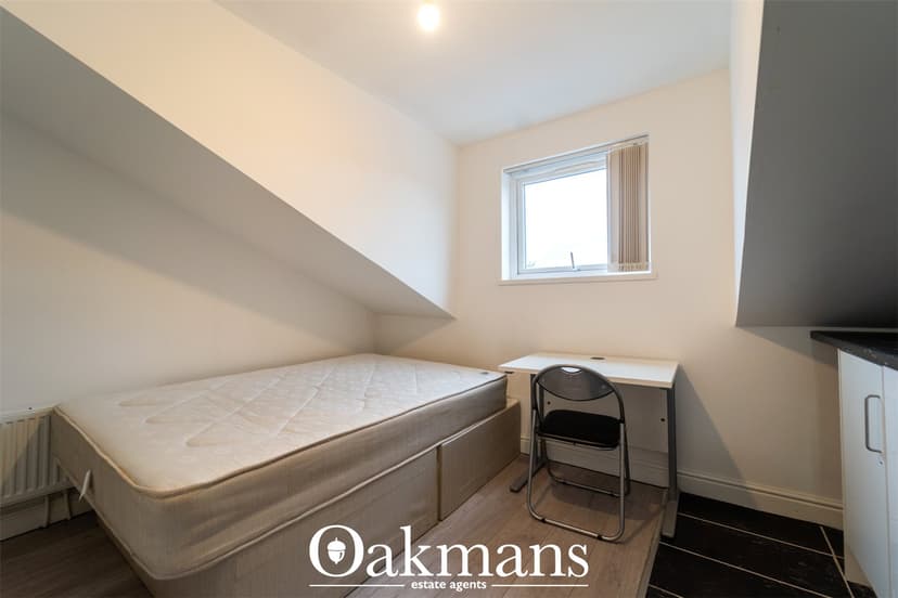 5, Croydon Road - Image 6