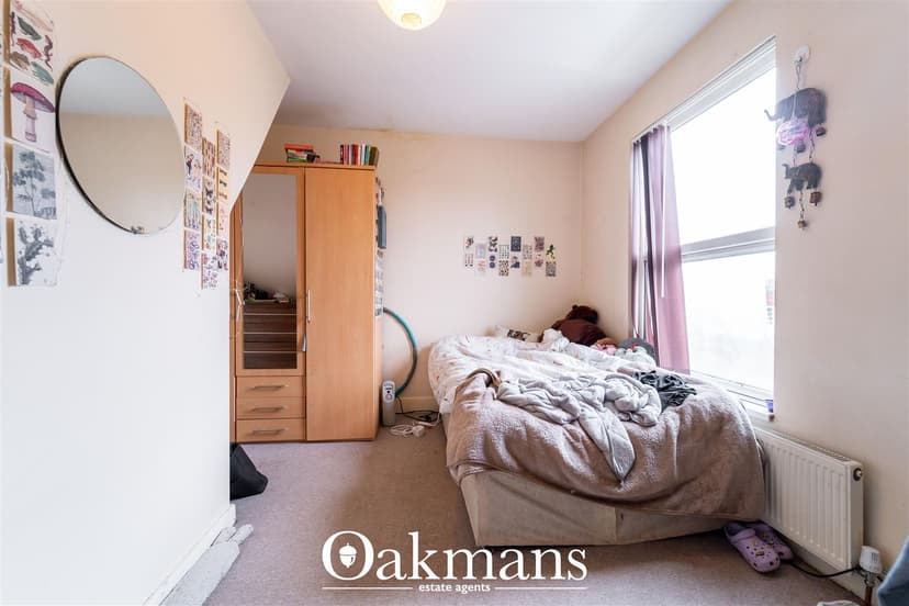 16, Katie Road - Image 13