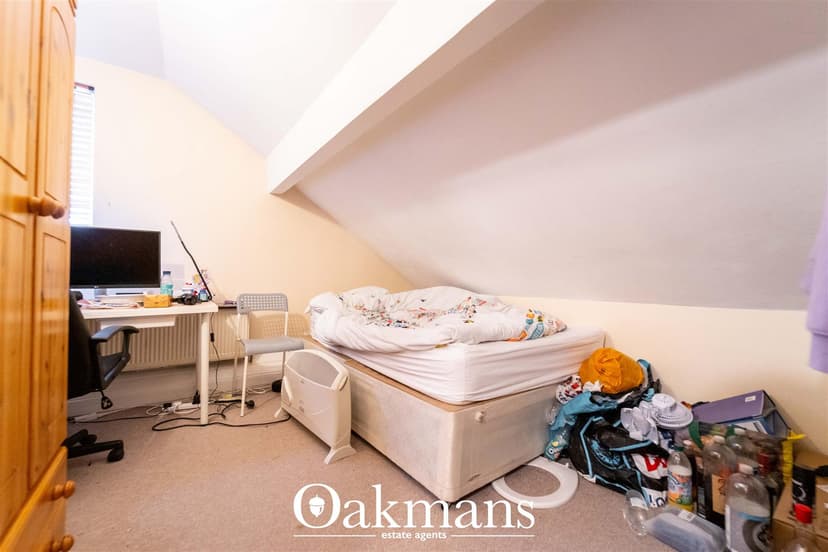 16, Katie Road - Image 10