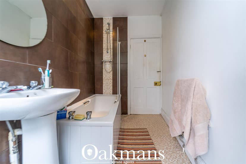 31, Mostyn Road - Image 2