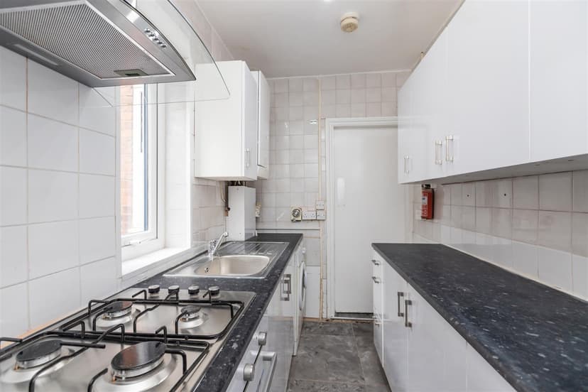 82, Dale Road - Image 13